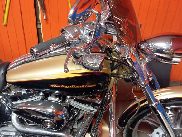 2003 Harley-Davidson CVO, золотистый, 1270000 рублей - вид 27