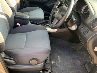 2004 Toyota RAV4 II (XA20) Рестайлинг, бежевый, 550000 рублей, вид 4