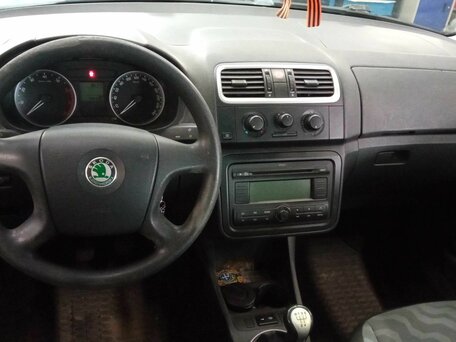 2008 Skoda Fabia II, красный, 320000 рублей, вид 5