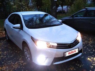 2014 Toyota Corolla XI (E160, E170, E180), белый, 1680000 рублей, вид 2