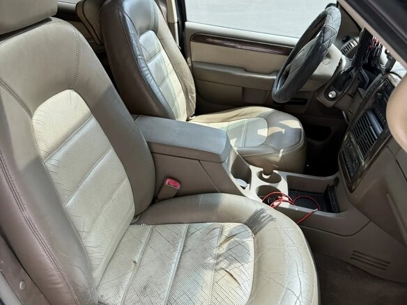 2002 Ford Explorer III, зелёный - вид 17