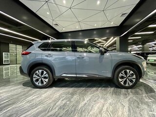 2024 Nissan X-Trail IV, серебристый, 4038000 рублей, вид 4