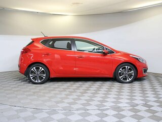 2016 Kia Ceed II Рестайлинг, красный, 1090000 рублей, вид 4