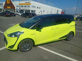 2019 Toyota Sienta II Рестайлинг, зелёный, 1700000 рублей, вид 3
