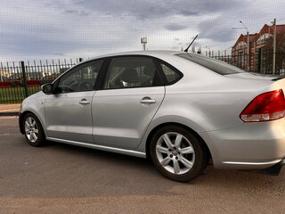 2014 Volkswagen Polo V, серебристый, 1000000 рублей, вид 5