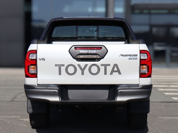 2026 Toyota Hilux VIII Рестайлинг 2, белый - вид 5