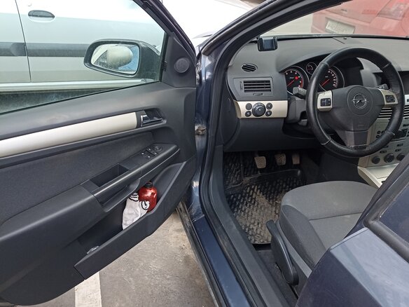 2008 Opel Astra H Рестайлинг, серый, 600000 рублей - вид 9