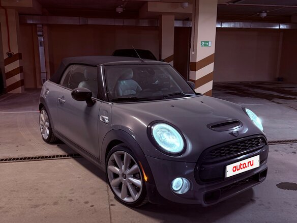 2020 Mini Cabrio Cooper S III Рестайлинг, серый, 3200000 рублей - вид 2