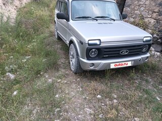 2016 Lada (ВАЗ) 2131 (4x4) I, серебристый, 630000 рублей, вид 2