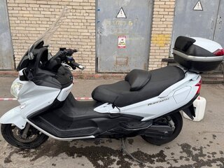 2013 Suzuki Burgman (SkyWave) 650, белый, 550000 рублей, вид 2