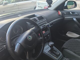 2010 Skoda Octavia II (A5) Рестайлинг, серый, 580000 рублей, вид 5