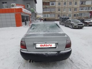 1997 Audi A4 I (B5), серебристый, 200000 рублей, вид 2