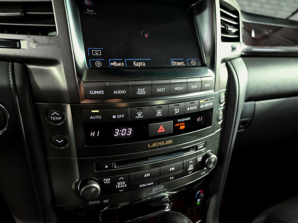 2008 Lexus LX 570 III, серебристый, 3000000 рублей - вид 17