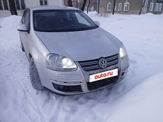 2010 Volkswagen Jetta V, серебристый, 680000 рублей, вид 1