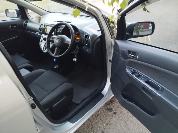 2003 Toyota Wish I, серебристый, 600000 рублей - вид 7