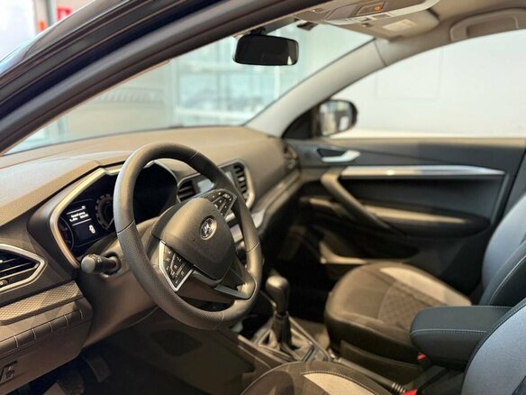 2025 Lada (ВАЗ) Vesta SW I Рестайлинг (NG), чёрный - вид 9