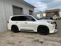2018 Lexus LX 570 III Рестайлинг 2, белый, 9500000 рублей - вид 2