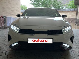 2022 Kia Cerato IV Рестайлинг, белый, 2990000 рублей, вид 3