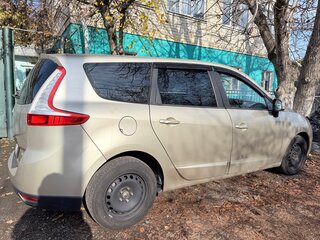 2011 Renault Scenic Grand III, бежевый, 870000 рублей, вид 3