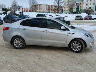 2012 Kia Rio 5-speed III, серебристый, 769999 рублей, вид 4
