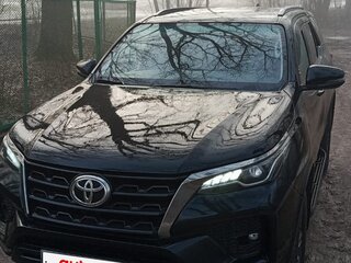 2021 Toyota Fortuner II Рестайлинг, чёрный, 3700000 рублей, вид 1