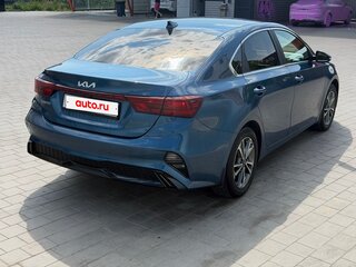 2021 Kia Cerato IV Рестайлинг, синий, 2300000 рублей, вид 4