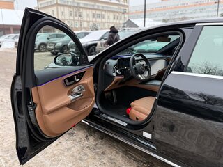 2026 Mercedes-Benz E-Класс 300 VI (W214, S214), чёрный, 7810000 рублей, вид 5