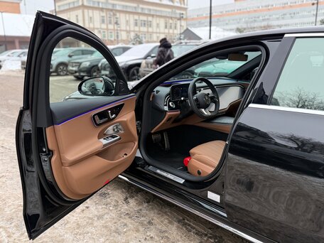 2026 Mercedes-Benz E-Класс 300 VI (W214, S214), чёрный, 7810000 рублей, вид 5
