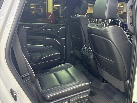 2021 Cadillac Escalade V, белый, 12000000 рублей - вид 17