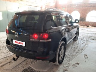 2007 Volkswagen Touareg I, чёрный, 950000 рублей, вид 3