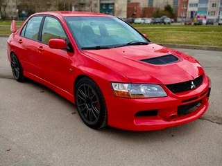 2004 Mitsubishi Lancer Evolution VIII, красный, 3600000 рублей, вид 1