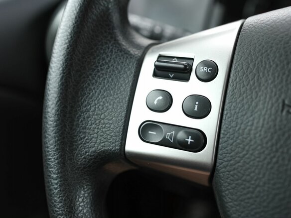 2011 Nissan Note I Рестайлинг, серебристый, 799000 рублей - вид 19