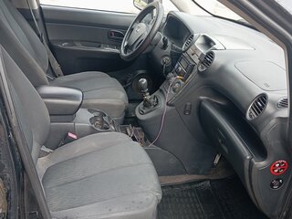 2006 Kia Carens II (UN), чёрный, 400000 рублей, вид 4