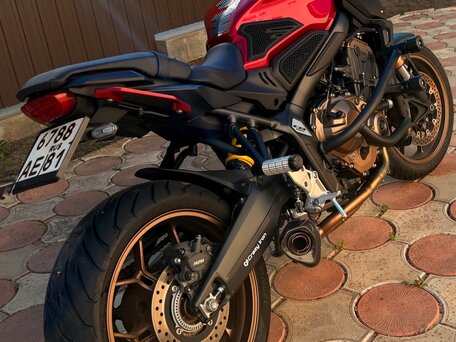 2019 Honda CB 650R, красный, 1060000 рублей, вид 1