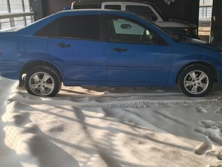 2000 Ford Focus I (North America), синий, 120000 рублей, вид 3