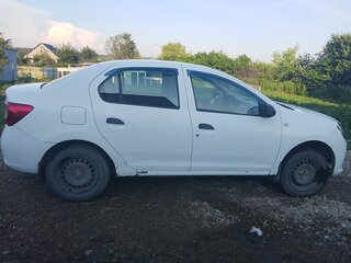 2015 Renault Logan II, белый, 350000 рублей, вид 2