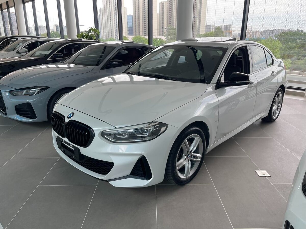Открыть фотографии: BMW 1 серии III (F52) Рестайлинг