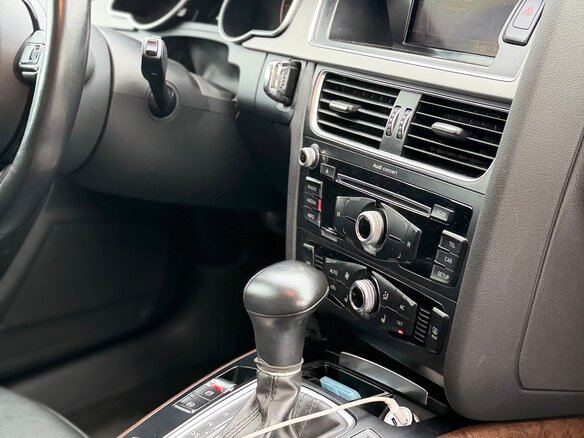 2013 Audi A5 I (8T) Рестайлинг, серый, 1749000 рублей - вид 11
