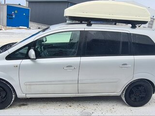 2013 Opel Zafira B Рестайлинг, серебристый, 1100000 рублей, вид 4