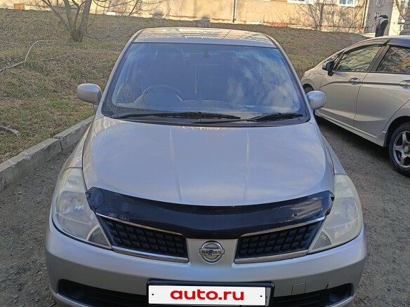 2006 Nissan Tiida Latio I, серебристый, 500000 рублей