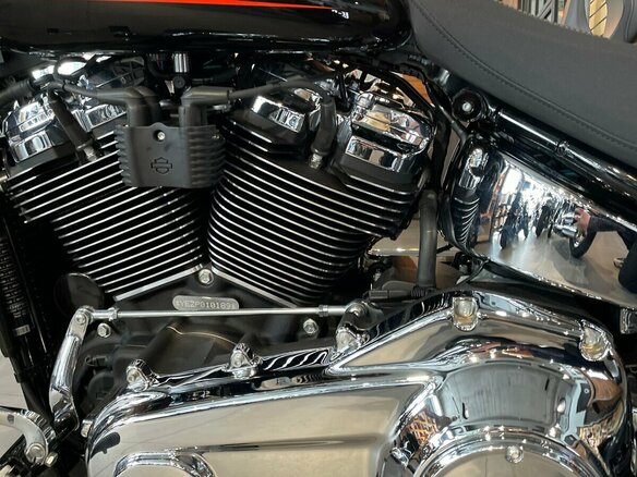 2024 Harley-Davidson Breakout, чёрный, 3400000 рублей - вид 13