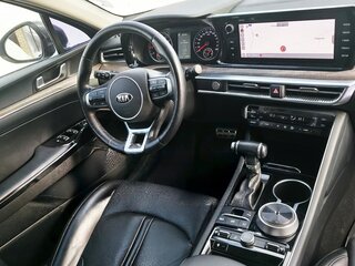 2021 Kia K5 III, серый, 2600000 рублей, вид 5