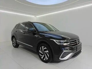 2023 Volkswagen Tiguan L II Рестайлинг (China Market), чёрный, 2500000 рублей, вид 1