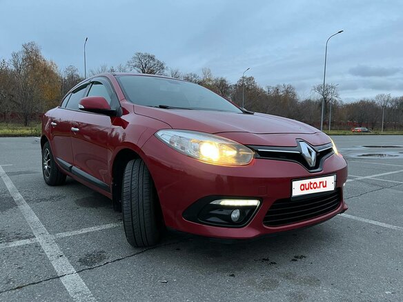 2013 Renault Fluence I Рестайлинг, красный, 540000 рублей - вид 3