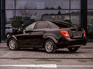 2013 Chevrolet Aveo II, чёрный, 695000 рублей, вид 4
