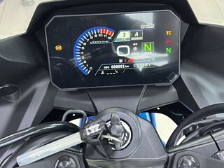 2025 Suzuki GSX-8R, синий, 1080000 рублей, вид 3