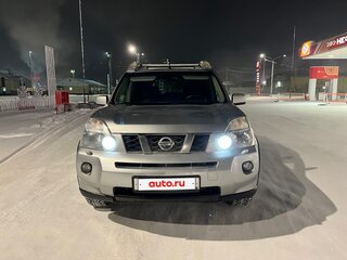 2010 Nissan X-Trail II Рестайлинг, серебристый, 1490000 рублей, вид 1