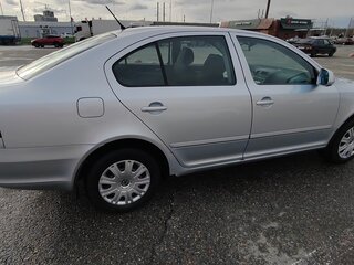 2011 Skoda Octavia II (A5) Рестайлинг, серый, 810000 рублей, вид 5
