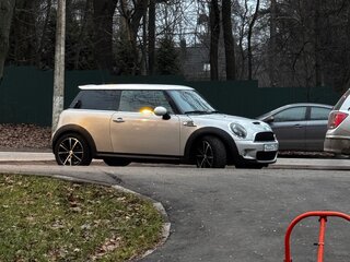 2009 Mini Hatch Cooper S II (R56), серый, 1090000 рублей, вид 1