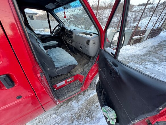 1995 Ford Transit, красный, 500000 рублей - вид 8